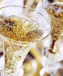 Впервые лидером медиарейтинга украинских производителей шампанского стал Черкасский ликеро-водочный завод