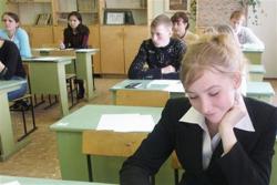 Азаров: В Украине к 1 сентября откроются 40 новых школ