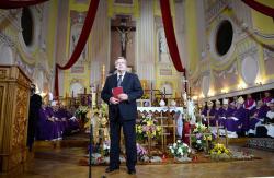 В Луцке состоялся поминальный молебен в память о жертвах Волынской трагедии