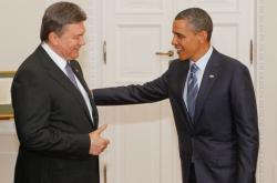 Янукович и Обама коротко обсудили ситуацию в Сирии и евроинтеграцию Украины