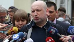 Турчинов: Украина не будет проводить военные операции в Крыму
