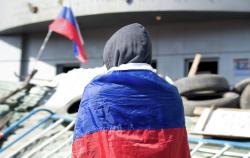 Сепаратисты продолжают захватывать админздания в Луганской и Донецкой областях