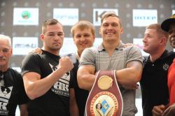 Украинский боксер Александр Усик защитил титул Интерконтинентального чемпиона WBO