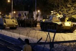После попытки военного переворота в Турции задержаны более 1500 человек