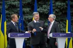 Порошенко: В Соглашении об ассоциации зафиксированы европейские устремления Украины 