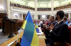 Порошенко предложил Верховной Раде отменить депутатскую неприкосновенность с 1 января 2020 года