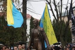 В Житомире открыли первый в Украине памятник Ольжичу