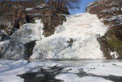 В Украине замерз самый большой равнинный водопад