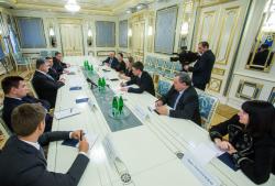 Президент Украины провел встречу с французскими парламентариями