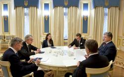 Президент Украины провел встречу с Президентом Всемирного Конгресса Украинцев