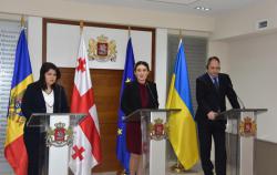 Украина, Молдова и Грузия подписали Меморандум по противодействию РФ и реинтеграции территорий
