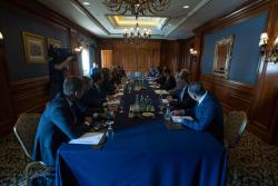 Президент Украины провел встречу с депутатами парламента Канады