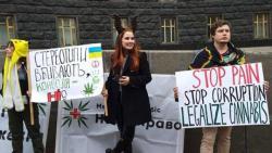 В Киеве проходит марш за легализацию марихуаны