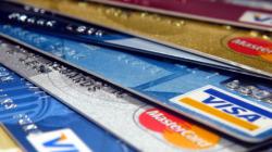 В Украине растет количество платежных карт