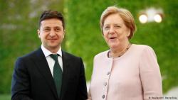 Меркель и Зеленский обсудили будущий "нормандский саммит" в Париже