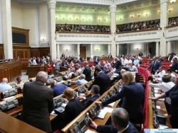 Рада приняла в первом чтении законопроект о рынке земли