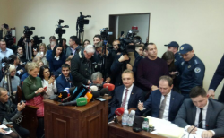 Суд избирает меру пресечения мэру Львова Садовому