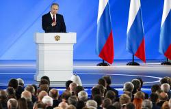 Путин предложил реформировать систему власти в России