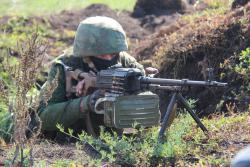 Боевики "ЛДНР" трижды обстреляли позиции украинской армии - штаб