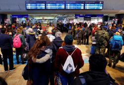 В Германии из-за шторма "Забине" в аэропортах отменили сотни рейсов
