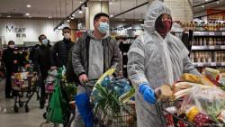 За последние сутки в Китае заразились коронавирусом 5000 человек