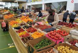 Кабмин поддержал возобновление работы продовольственных рынков в Украине