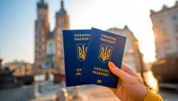 Для украинских туристов открыты 25 стран - МИД