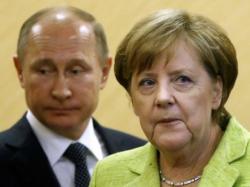 Меркель и Путин обсудили по телефону кризис в Беларуси