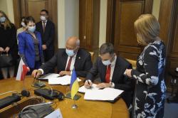 Украина и Польша подписали декларацию об обмене налоговой информацией