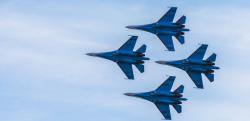 РФ подняла восемь истребителей из-за бомбардировщиков США в Украине