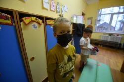 В Киеве на карантин закрыли две школы и четыре детсада