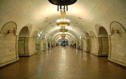 В Киеве закрыли станцию метро "Площадь Льва Толстого" 