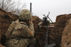 Боевики на Донбассе открыли огонь в районе Новотроицкого, - ООС