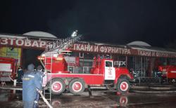 Масштабный пожар на территории ТЦ Барабашово