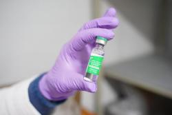 В Украине прививки от COVID-19 получили более 3 000 человек