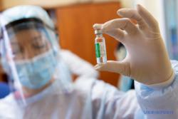 В Украине за прошедшие сутки вакцину против COVID-19 получили 18 814 человек