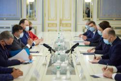 Президент Украины провел встречу со Спикером Сеймаса Литовской Республики