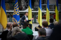 Предметом всеукраинского референдума могут стать планы Украины относительно прекращения войны на Донбассе и возвращения оккупированных территорий - Президент