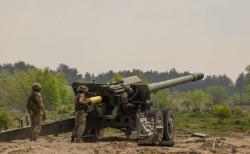 Украинская артиллерия проводит стрельбы на учениях НАТО в Польше
