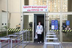 В Украине за прошедшие сутки прививки от COVID-19 получили 57440 человек
