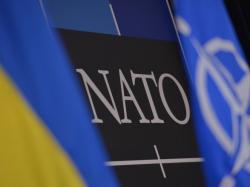 Владимир Зеленский ввел в действие решение СНБО об углублении интеграции Украины в НАТО