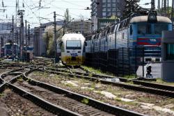 Под Киевом сошел с рельсов товарный поезд