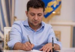 Владимир Зеленский подписал закон об усилении ответственности за совершение домашнего насилия