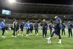 Сборная Украины по футболу сегодня сыграет в товарищеском матче с Болгарией