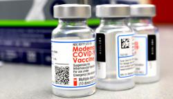 Украина получит около трех тысяч доз вакцины Moderna