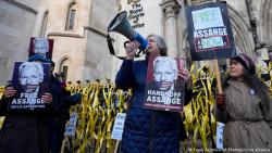 Британский суд принял решение об экстрадиции Джулиана Ассанжа в США