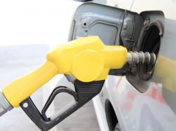 Минэкономики повысило среднюю стоимость бензина