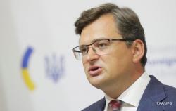 Кулеба опроверг информацию о наступательных операциях в Донбассе