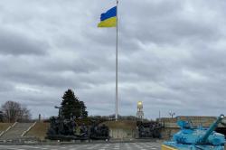 В Киеве обновили главный флаг Украины